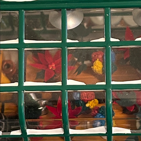 Snow Village Department 56 Secret Garden Florist & Greenhouse.  Set of 2 - Picture 10 of 15